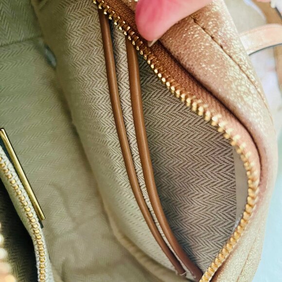 Tory Burch Gold Leather & Chain Crossbody – Holiday Party Ready - Picture 3 of 7